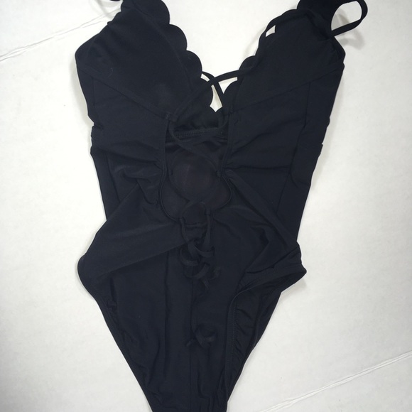 La Blanca Petal Pusher Strappy One Piece - Picture 3 of 7